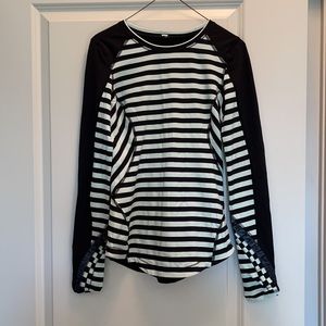 Lululemon striped pull over, size 4